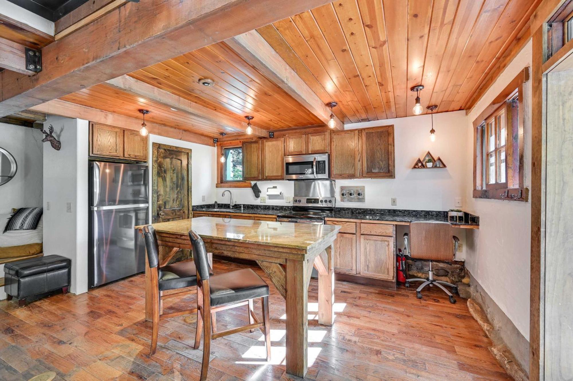 Peaceful Sedona Retreat With Patio And Mtn Views! 아파트 외부 사진